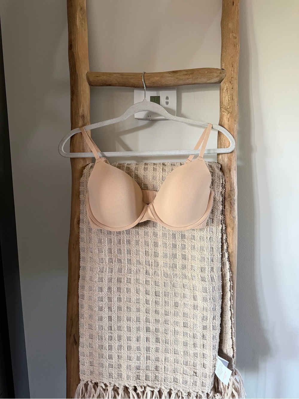 SKIMS Nude Bra | Size 34D 🤎